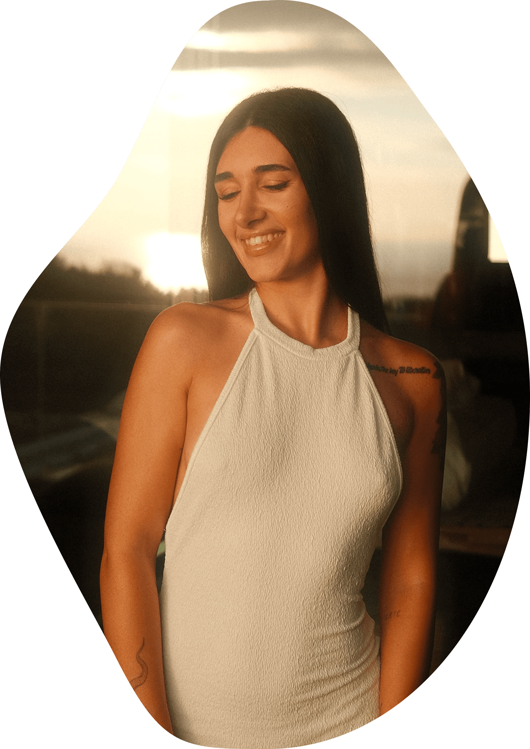 Jo Guerreiro in her therapy space, trauma-trained Somatic Sexologist and SEP practitioner based in Lisbon, Portugal